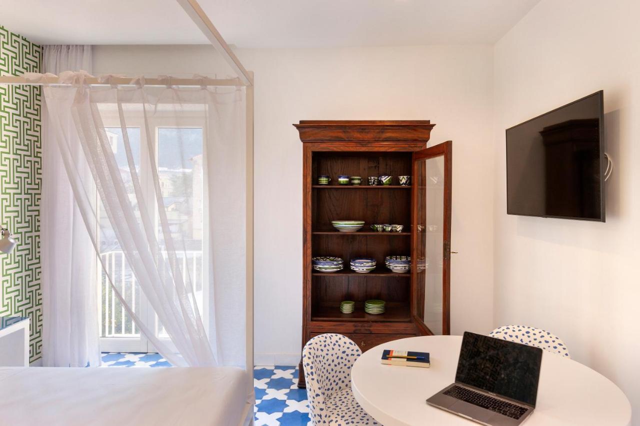 Luxury&Romantic Apartment With Balcony In Sorrento Exterior photo